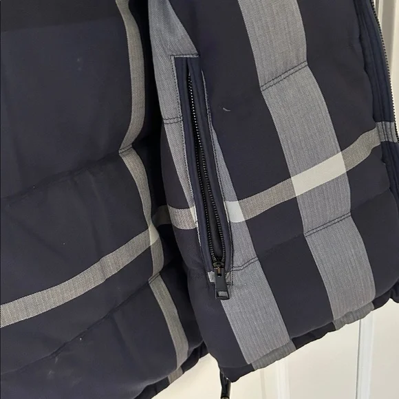 Burberry Checkered Down Puffer Vest (sz L) - Picture 8 of 14